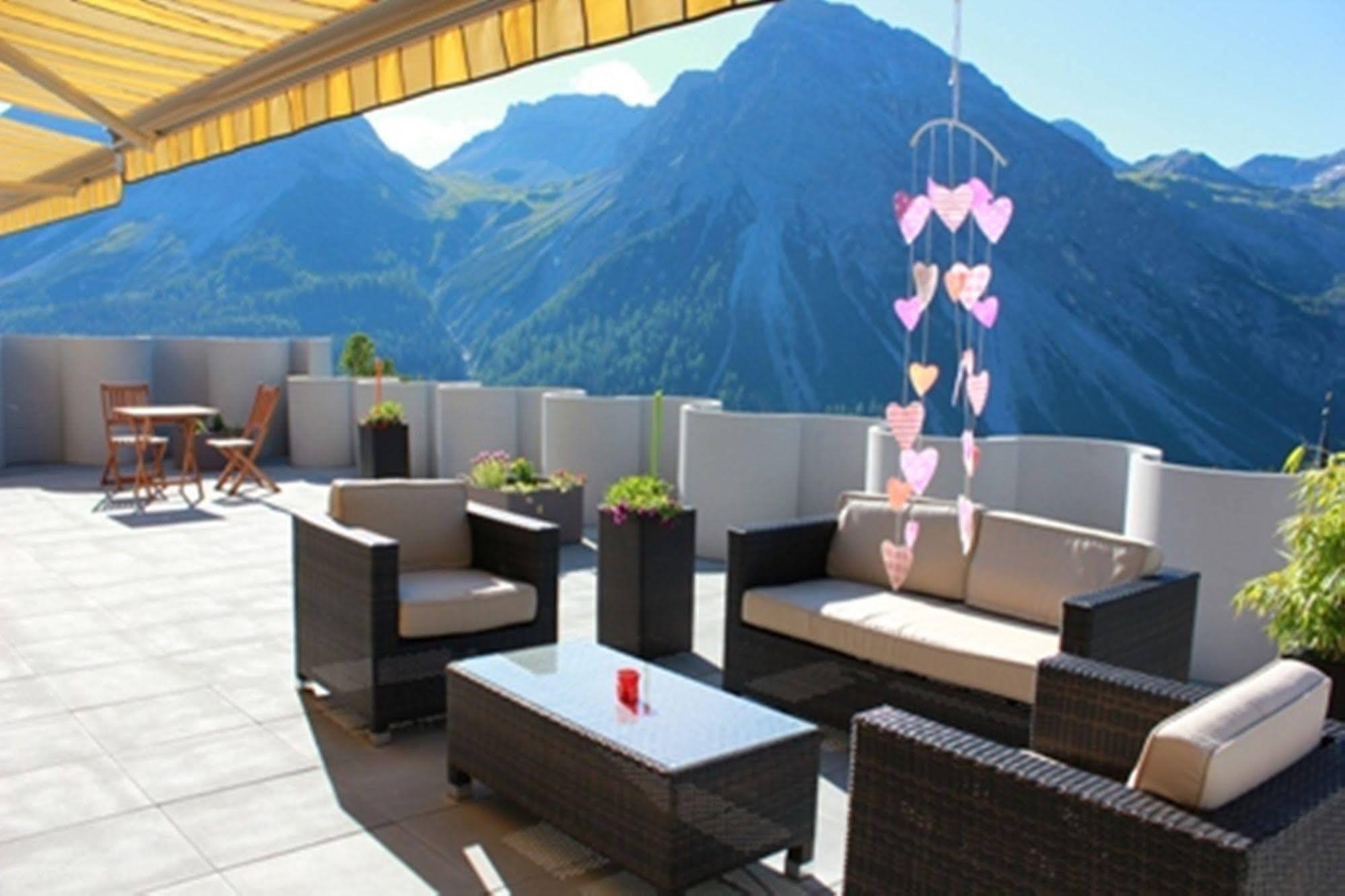 The Excelsior Ostfluegel Hotel Arosa Bagian luar foto