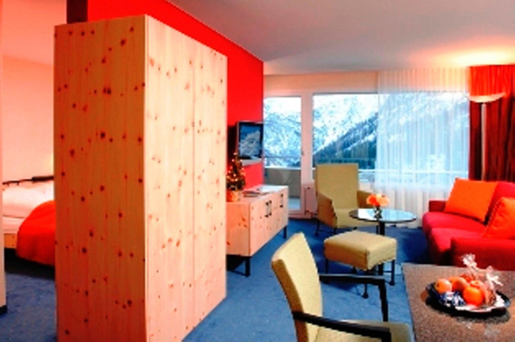 The Excelsior Ostfluegel Hotel Arosa Ruang foto